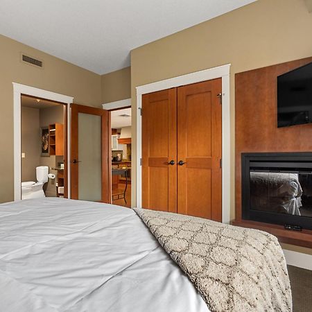 Adventurer'S Escape~ Mountain Luxury Resort Canmore Exterior foto